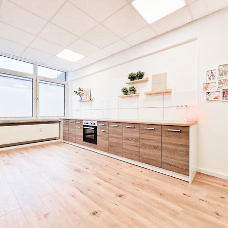 Raj Living - City Center Apartments With 5 Rooms - 10 Min Messe Dus Ντίσελντορφ Εξωτερικό φωτογραφία