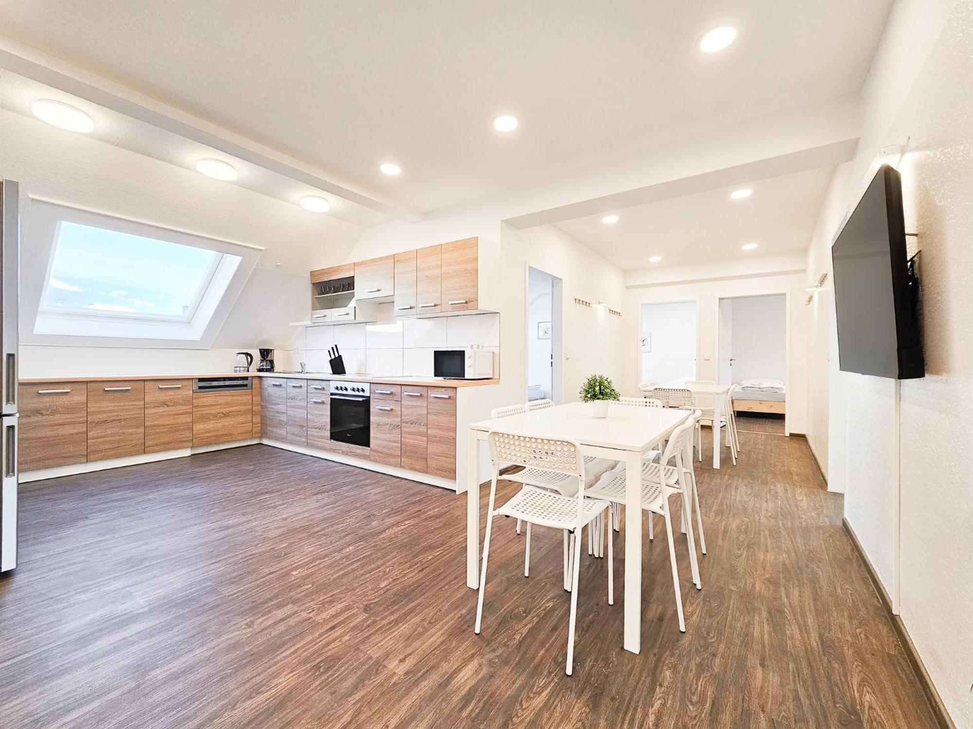 Raj Living - City Center Apartments With 5 Rooms - 10 Min Messe Dus Ντίσελντορφ Εξωτερικό φωτογραφία