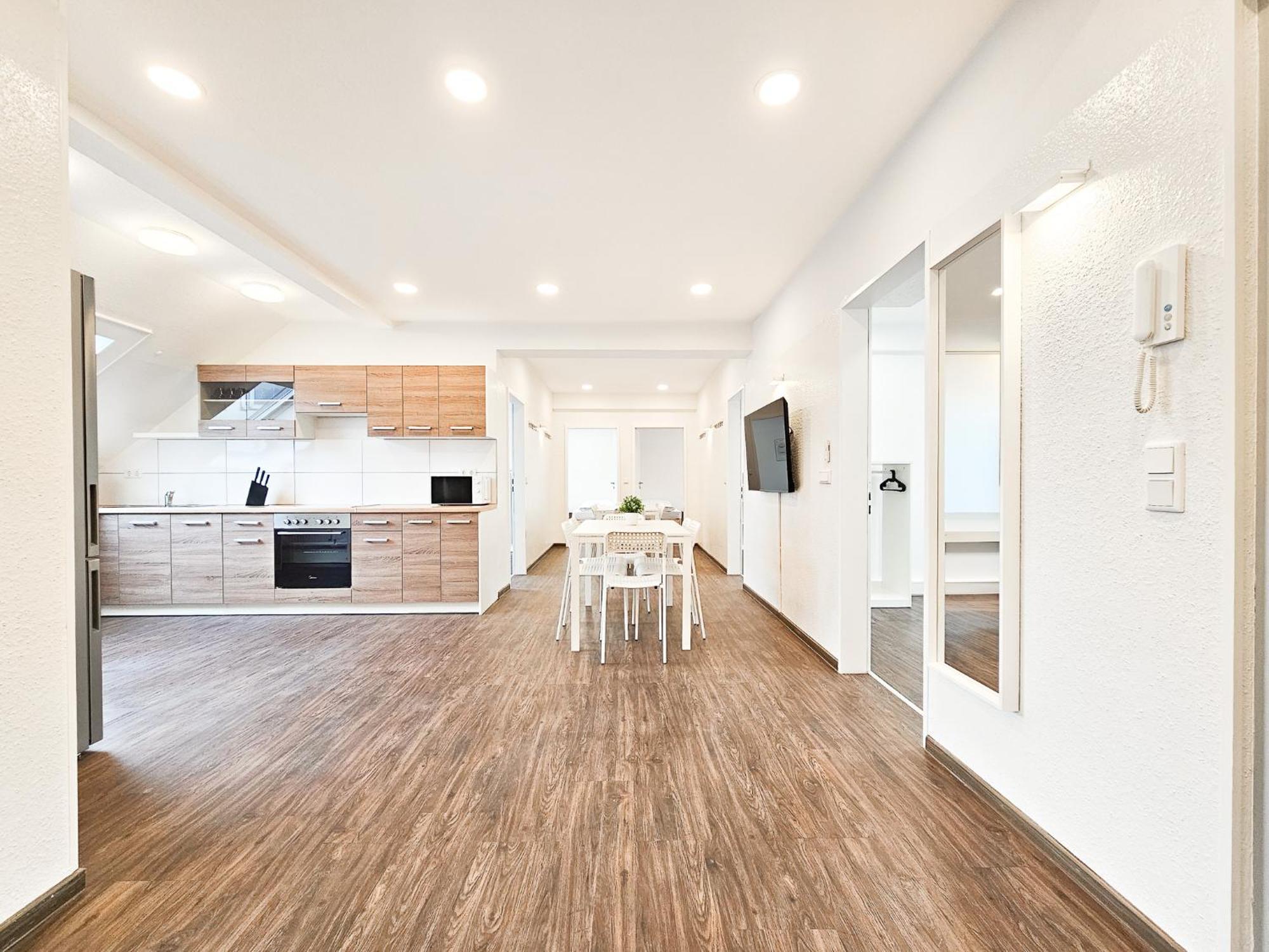 Raj Living - City Center Apartments With 5 Rooms - 10 Min Messe Dus Ντίσελντορφ Εξωτερικό φωτογραφία