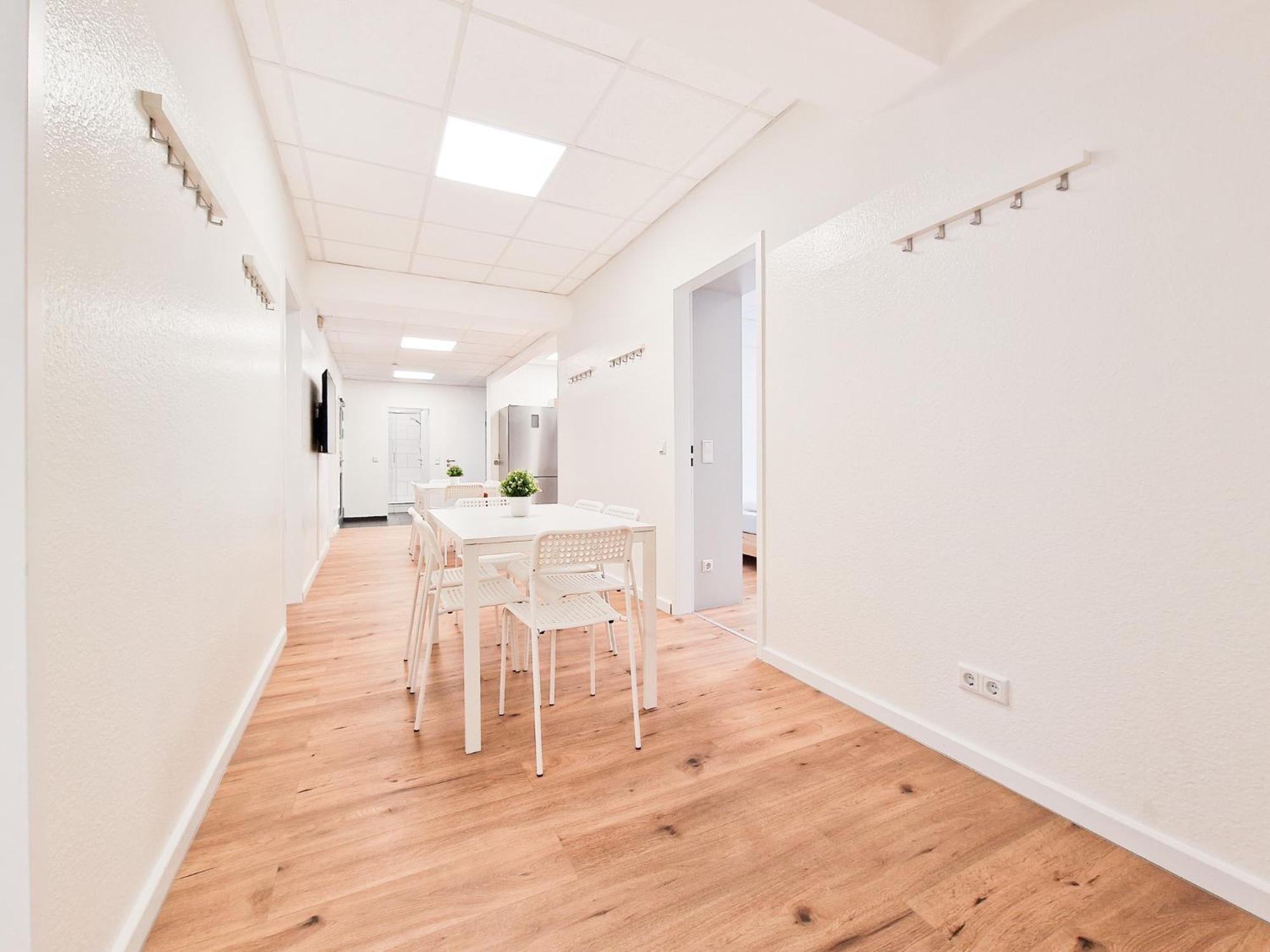 Raj Living - City Center Apartments With 5 Rooms - 10 Min Messe Dus Ντίσελντορφ Εξωτερικό φωτογραφία